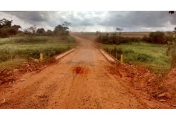 Prefeitura reconstrói sete pontes rurais nos primeiros meses do ano. (Foto: Assessoria de Imprensa)