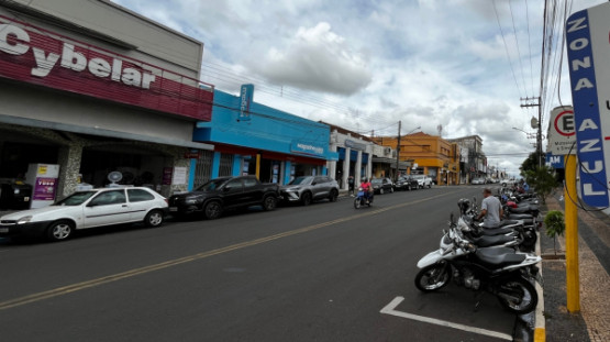 Zona Azul: projeto atualiza lei de 1997 e cria regras específicas para motos em Adamantina