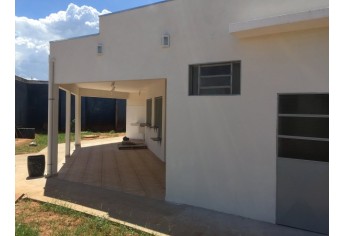 Estádio recebeu novo vestiário e cantina ao lado do portão principal de acesso ao local (Foto: Siga Mais).