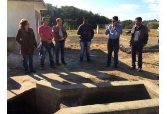Visita à estrutura de tratamento de esgoto operada pela Sabesp em Adamantina (Foto: Cedida).