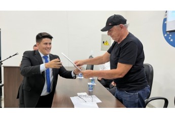 Noite de lançamento (Foto: Siga Mais).