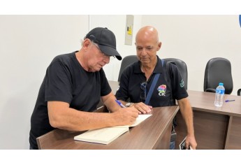 Noite de lançamento (Foto: Siga Mais).