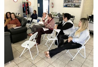 Novo encontro regional com professores representantes de escolas e o CPP (Foto: Siga Mais).