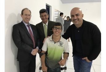 APAE inaugura nova estrutura terapêutica e núcleo recebe o nome de Diniz Parússolo Martins