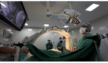Cirurgia inédita de fratura de acetábulo é realizada na Santa Casa de Adamantina.