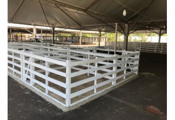 Recito Poliesportivo recebe estrutura para a ExpoVerde 2018 (Foto: Siga Mais).