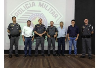 Solenidade de valorização do policial militar foi realizada em Adamantina (Foto: Siga Mais).