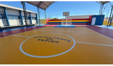 Escola Cristã de Ensino instala novo piso modular em polipropileno na quadra coberta 