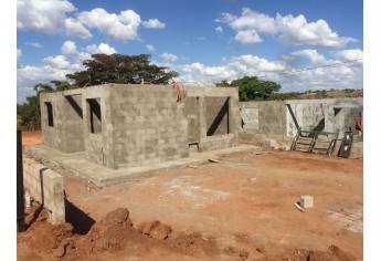 Obras no Parque Itamarati foram iniciadas em março: 45 casas estão sendo construídas (Foto: Siga Mais).