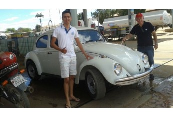 João Henrique foi ao encontro do Fusca e dos tios num posto de Bom Jesus (Foto: Arquivo Pessoal).