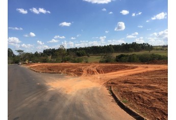 Obras foram iniciadas ao final do Conjunto Mário Covas: 54 novas casas (Foto: Siga Mais).