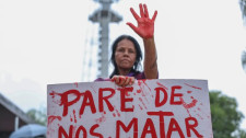 Brasil atinge recorde de feminicídios em 2025: quatro mortes por dia