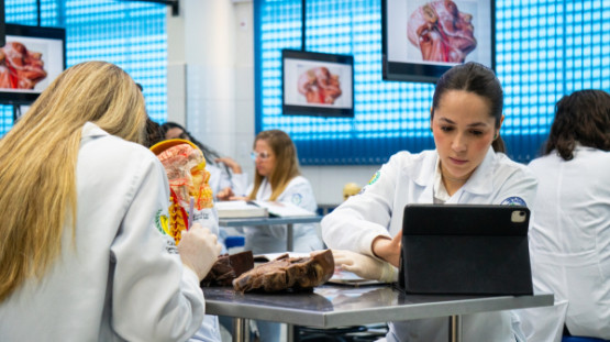 Medicina da FAI amplia presença na residência médica e alcança 18 egressos aprovados em 2026