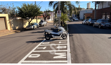 Avenida Rio Branco recebe novos bolsões exclusivos para estacionamento de motos em Adamantina