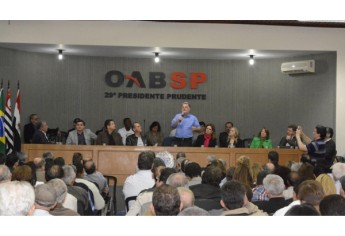 Encontro reuniu mais de 400 pessoas, de quase 70 municípios  do Oeste Paulista, na sede da OAB em Prudente (Foto: Assessoria de Imprensa).