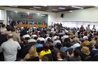 Encontro reuniu mais de 400 pessoas, de quase 70 municípios  do Oeste Paulista, na sede da OAB em Prudente (Foto: Assessoria de Imprensa).