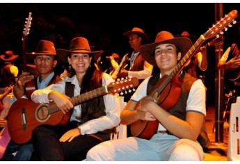 Orquestra Caipira se apresenta dia 17 no anfiteatro da Biblioteca (Imagem: Divulgação).