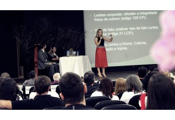 Palestras foram realizadas no anfiteatro da Biblioteca Municipal (Foto: Cedida).