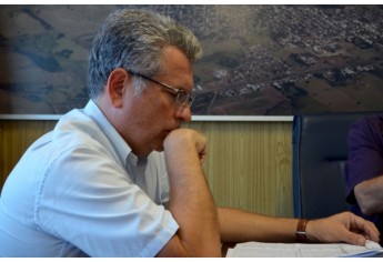 Reinaldo Turra informou que o valor da dívida, de recursos próprios, é de R$ 2 milhões (Foto: Acácio Rocha).