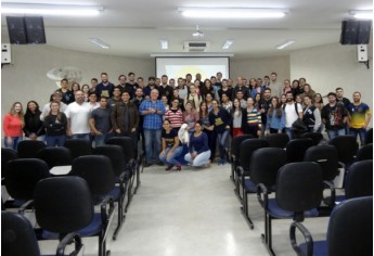 Alunos puderam ampliar o conhecimento adquirido em sala de aula, com palestra sobre gerenciamento de projetos na construção civil (Foto: Da Assessoria).