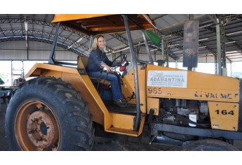 Vice-prefeita Ana Maria Romanini Micheloni, no lançamento da Patrulha Agrícola (Foto: Assessoria de Imprensa).
