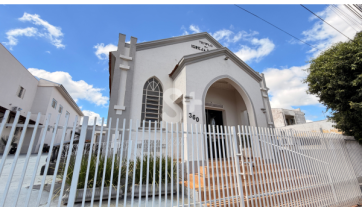 Igreja Batista promove brechó solidário com preços acessíveis neste sábado (18) em Adamantina