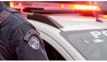 Briga entre irmãs mobiliza PM e termina com prisão por desacato em Adamantina