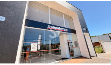 PAT divulga duas oportunidades de emprego,  para auxiliar de produção e atendente