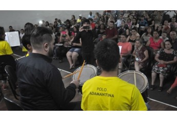 Programa oferece musicalização para crianças e adolescentes, e mantém Pólo em Adamantina, com 210 alunos inscritos (Foto: Assessoria de Imprens).