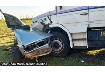 Acidente fez quatro mortes na SP-294, trecho entre Herculândia e Quintana (Foto: Reprodução: João Mário Trentini/Site Bastos Já).