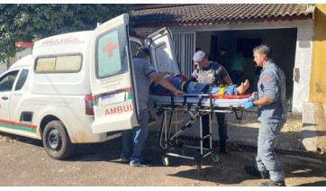 Queda de escada deixa pintor ferido durante serviço em Flórida Paulista