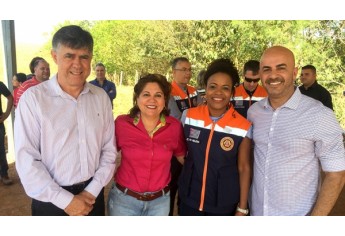 Coronel PM Helena dos Santos Reis, Secretária Chefe da Casa Militar e Coordenadora Estadual de Defesa Civil fez a entrega da obra em Adamantina, sendo recebida pelas autoridades locais (Foto: Siga Mais).