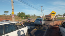 Alerta: novo redutor de velocidade é instalado na Vicinal Moyses Justino da Silva em Adamantina