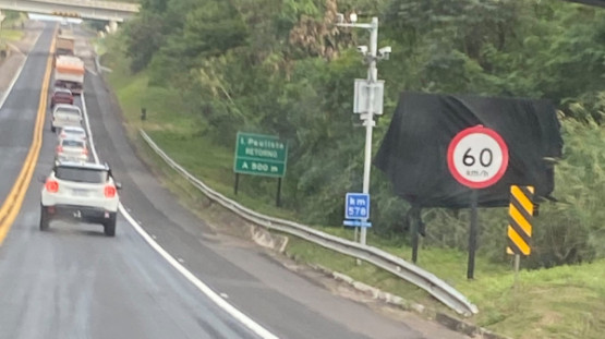 Velocidade máxima em trecho da SP-294 com radar é reduzida para 60 km/h em Inúbia Paulista