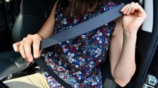 PM Rodoviária reforça orientações para o uso do cinto de segurança por motoristas e passageiros