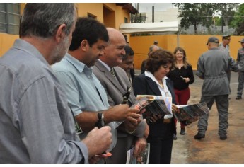 Solenidade abre programação dos 40 anos do Posto de Bombeiros de Adamantina (Foto: Assessoria de Imprensa).