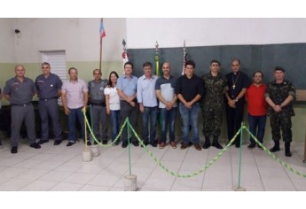 Solenidade marca início da instrução no Tiro de Guerra de Adamantina (Foto: Assessoria de Imprensa).