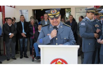 Tenente Coronel PM Andrius, Comandante do 14º Grupamento de Bombeiros de Presidente Prudente fazendo uso da palavra (Foto: Cedida).