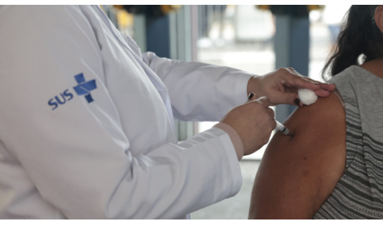 Adamantina já aplicou mais de 4,3 mil doses da vacina contra a gripe; imunização continua