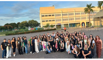 Alunos da FAI participam de encontro de biomedicina em Lins