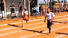 Crianças do Projeto Asa participam de fase sub-regional do Pró-Atletismo em Adamantina 
