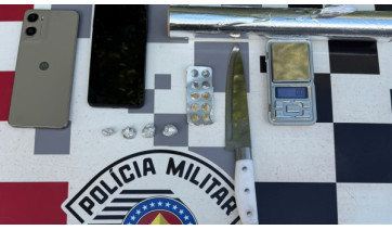 Casal é preso por tráfico de drogas após denúncia e flagrante da PM em Adamantina