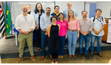 Encontro técnico discute estímulos para as cadeias produtivas do café, leite e amendoim na região