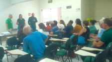 Adamantina realiza palestra sobre implantação da feira do produtor rural