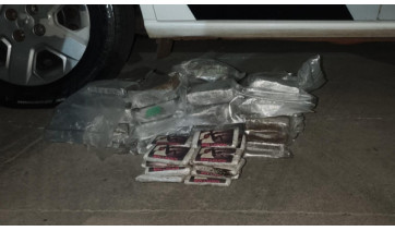 Grávida é presa com grande quantidade de drogas em ação da Polícia Militar em Flórida Paulista