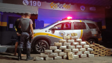Tráfico de drogas: motorista é preso com 135 kg de maconha na SP-294 em Adamantina
