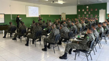 Polícia Civil realiza palestra para atiradores do Tiro de Guerra de Adamantina