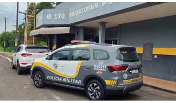 Policiamento Rodoviário recupera veículo furtado após perseguição na SP-294