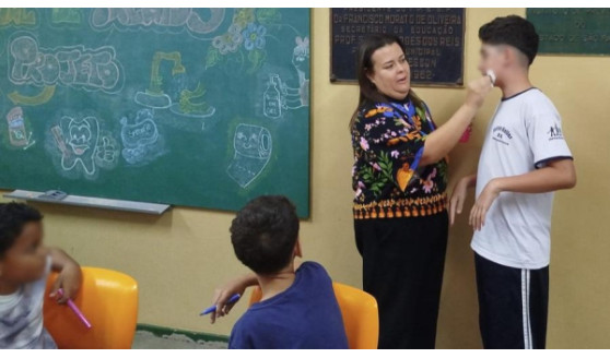 Cuidando de Mim: iniciativa promove higiene e autonomia de estudantes na EE Helen Keller