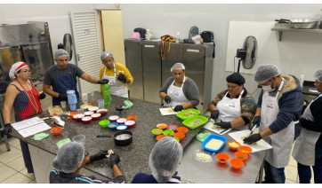 Casa SP Afro Brasil e Sebrae concluem curso de gastronomia com foco em renda e inclusão